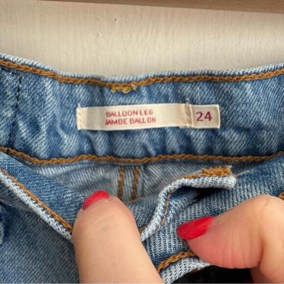 Levis Balloon Leg Jeans - Picture 11 of 12